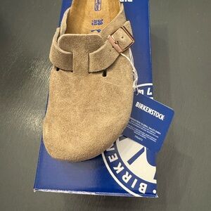 Birkenstock womens Suede Tan boston clogs size 38